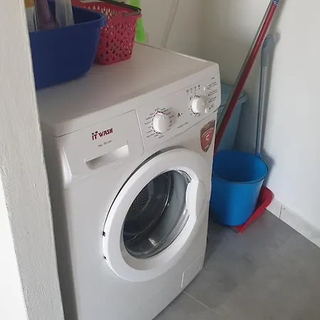 Sandalia Nocleg ze śniadaniem Lotzorai