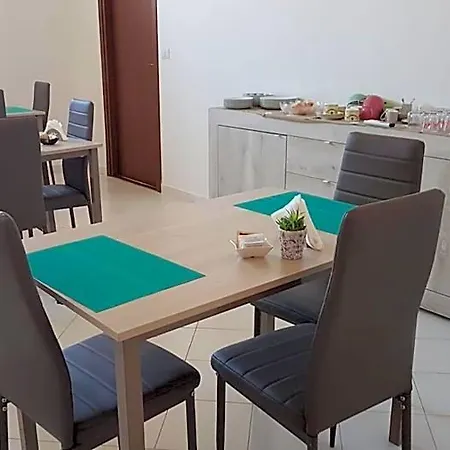 Sandalia Bed & Breakfast